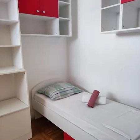 Apartman Lara Σπλιτ