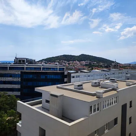 Apartman Lara Διαμέρισμα *